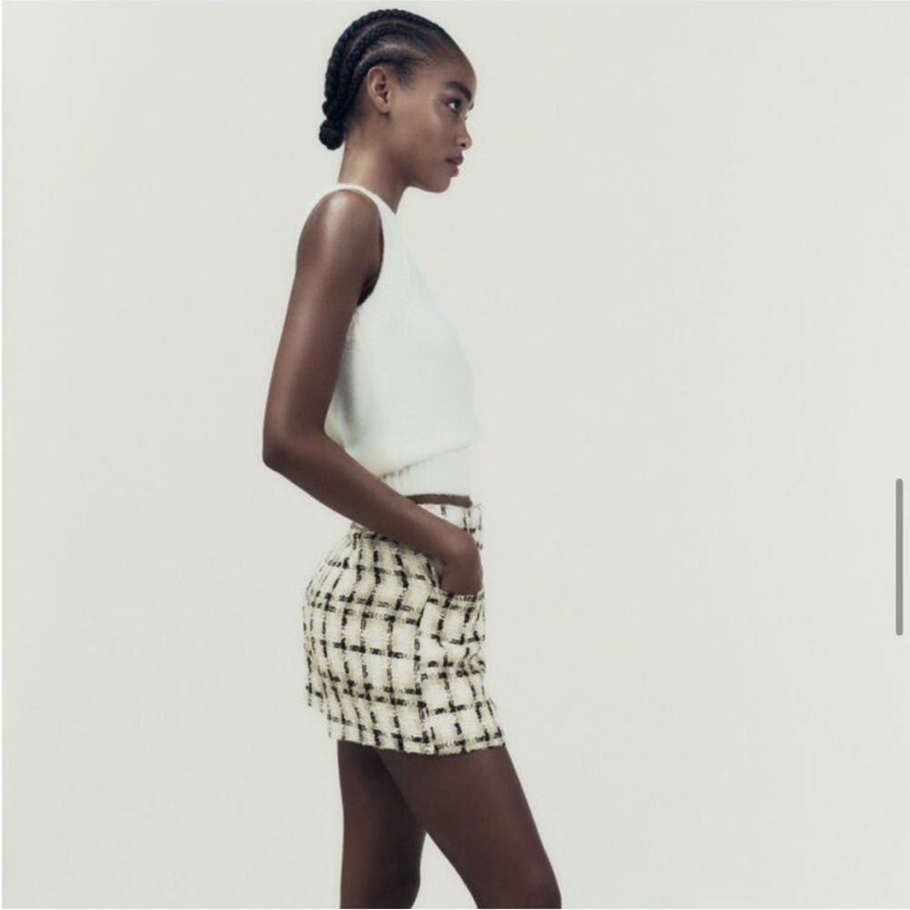 New Zara Highrise Plaid Tweed Cream, Beige & Black Shorts Size Extra Small - Picture 4 of 14